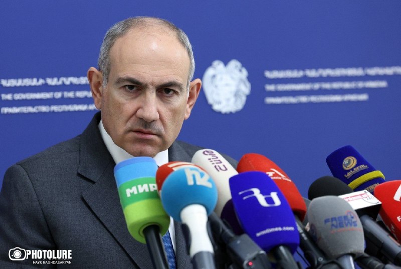 Никол Пашинян выступает с заявлением о транспортных проектах Армении