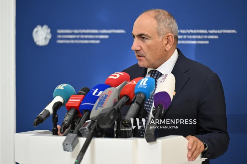 Премьер-министр Армении Никол Пашинян на брифинге о разблокировании северного маршрута