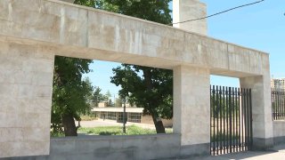 Никол Пашинян осматривает строительство «Парка жизни» в Ботаническом саду Еревана
