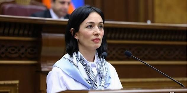 Жанна Андреасян на пресс-конференции о строительстве школ и детсадов в Армении
