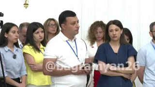 Премьер-министр Армении Никол Пашинян на брифинге о проекте TRIPP