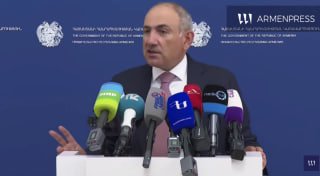 Никол Пашинян на пресс-конференции, Армавир