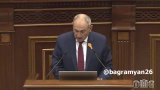 Никол Пашинян выступает в Национальном Собрании Армении с отчетом о бюджете 2025 года
