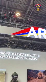 Министр обороны Армении Сурен Папикян на выставке Eurosatory 2026 в Париже у павильона ВПК