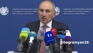 Никол Пашинян на брифинге, объявляет о доступе армянских цветоводов к платформе в Нидерландах